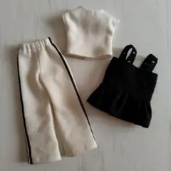 22cmドール服＊561 再出品 リカちゃん服 ハンドメイドのサムネイル