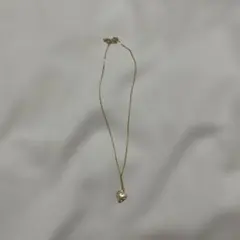 ゴールド　ハート型ネックレス
