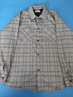 オーバーチェックシャツ　ポケット付き