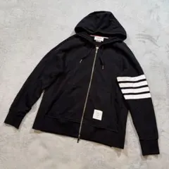 2025年最新】THOM BROWNE メンズ パーカーの人気アイテム - メルカリ