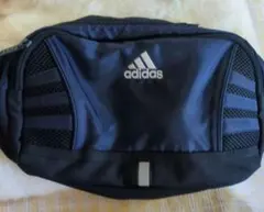 adidas ボディバッグ ネイビー