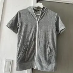 ユニクログレー フード付き 半袖ジッパーパーカー S