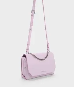 CHARLES & KEITH メタリックアクセント フロントフラップバッグ