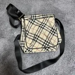 Burberry Blue labelチェック柄 メッセンジャーバッグ