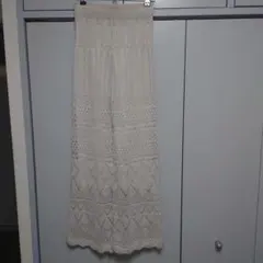 クロップドパンツ　透かし編み　フリーサイズ