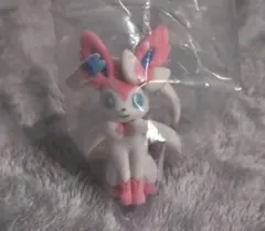ポケモン　フロッキードール　ニンフィア