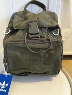 アディダスORIGINALS MICRO MINI BACKPACK カーキ