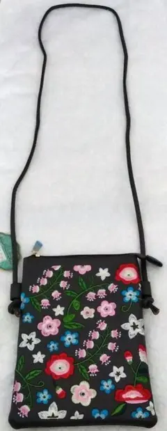 【未使用】花柄刺繍 ショルダーバッグ ポーチ　ポシェット　ダークグレー