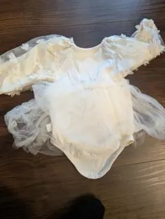 ベビードレス フラワーモチーフ付き