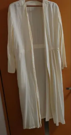 美品！！【アーバンリサーチ】Ｖネックガウンコート