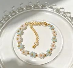 お花モチーフ　ビーズブレスレット