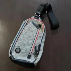 メンズ　ボディバック　ikka イッカ