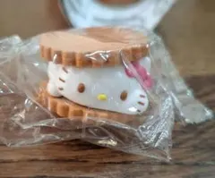 スモアサンド　サンリオ　キティ