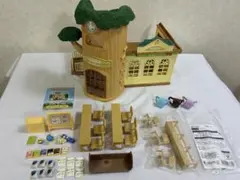 シルバニアファミリー 森の時計台のたのしい学校 - メルカリ