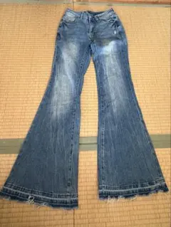 デニムパンツ ブーツカット フレア