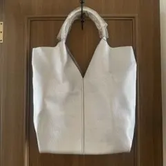 【RODE SKO】〈ロデスコ〉シルバーV字型トートバッグ