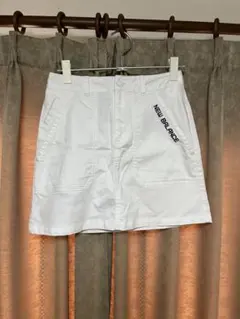 NEW BALANCE ホワイト ミニスカート