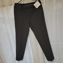 【新品】ユニクロ感動パンツ　ダークグレー 82×76