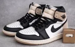 NIKE AJ1 Retro High OG Latte 28cm 新品訳ありのサムネイル