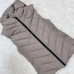【美品】MサイズZARA（ザラ） キルティングダウンベスト ベージュ サイドリブ