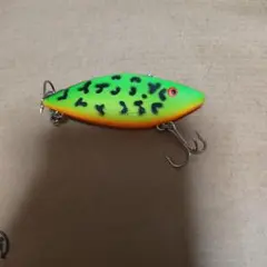 かなり昔のルアーですのサムネイル