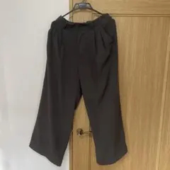 ダークグレー ワイドスラックス　センタープレス