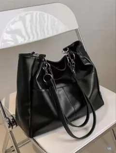 SHEIN ブラック トートバッグ チェーンハンドルのサムネイル