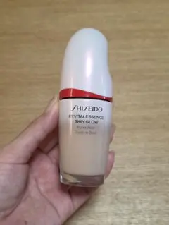 SHISEIDO REVITALESSENCE SKIN GLOW 220