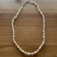 パール風クリスタルビーズネックレス