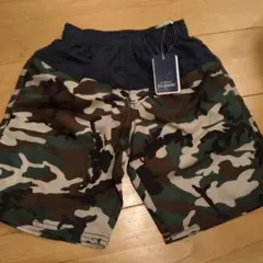 【新品未使用】タグ付き　迷彩柄水着 130サイズ　男の子　プール