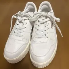PUMA☆スニーカー　24センチ
