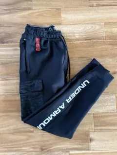 アンダーアーマー　UAアーマーニット ハイブリッド 黒 ジョガーパンツ　M