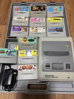 ジャンク品　Nintendo Super Famicom 本体とゲームカセット付