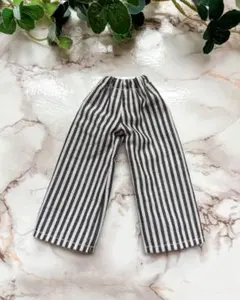 ストライプブラックシンプルパンツ
