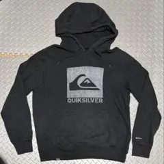 QUIKSILVER クイックシルバー ロゴ　スウェットパーカー ブラック　Mのサムネイル