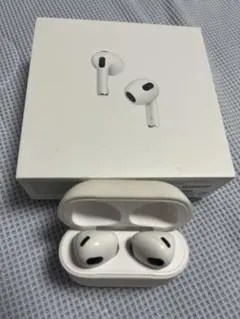 【美品❗️】AirPods３　本体 純正充電ケース付き ホワイト　※おまけ付き