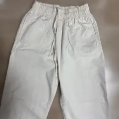 GUホワイトパンツ