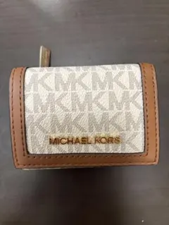 MICHAEL KORS 三つ折り財布