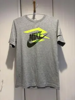 NIKE グラフィック Tシャツ グレー