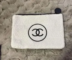 新品未使用　ノベルティ　ポーチ　ボア　オフホワイト