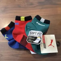 新品タグ付き❣️ プーマキッズショート丈ソックス21-23cm 3足セット