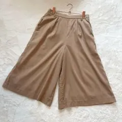 【エニィスィス】 タック入り ワイドシルエット ガウチョパンツ (2) 微光沢