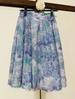 Te chichi テチチ　フレアスカート 花柄 紫青系　水彩画