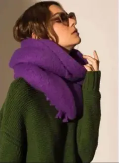 Mila Owen マフラー 赤