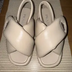 PRADA ナッパレザーサンダル　ベージュ