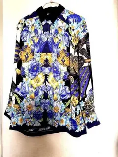 極美品 ルナマティーノINTERNATIONAL総柄シャツ 楽器 花柄 Mサイズのサムネイル