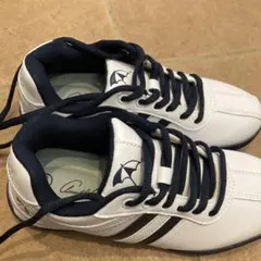 ほぼ新品　アーノルドパーマー　ゴルフ用スニーカー　スニーカー　22.5