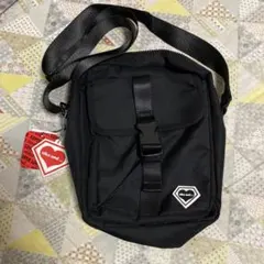 SUPERLOVERS & niko and... コラボショルダーバッグ 黒