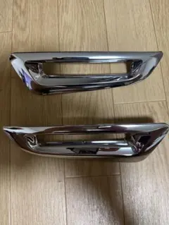 50系 プリウス 後期 純正 LEDアクセサリーランプ 右 カバー付 ZVW51