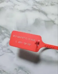 【2017】OFF WHITEｘNIKE　赤タグ　ロック解除済【USED】白文字